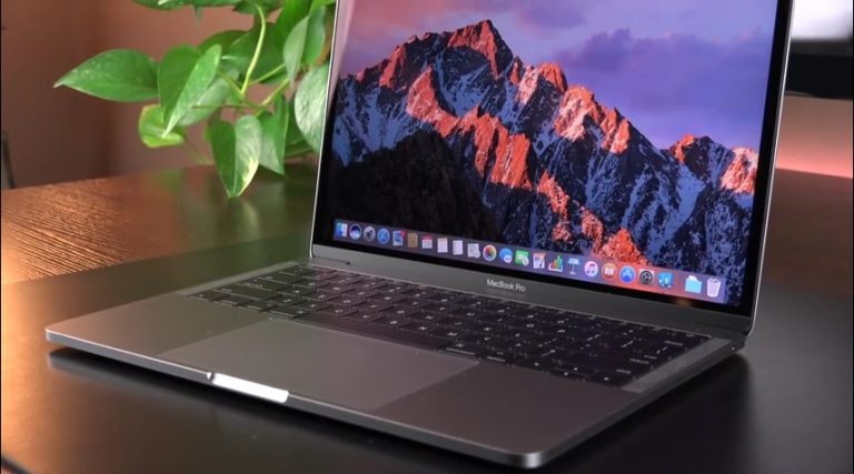 Apple - MacBookPro 15 シルバー 上位機種 2017モデルの+forest